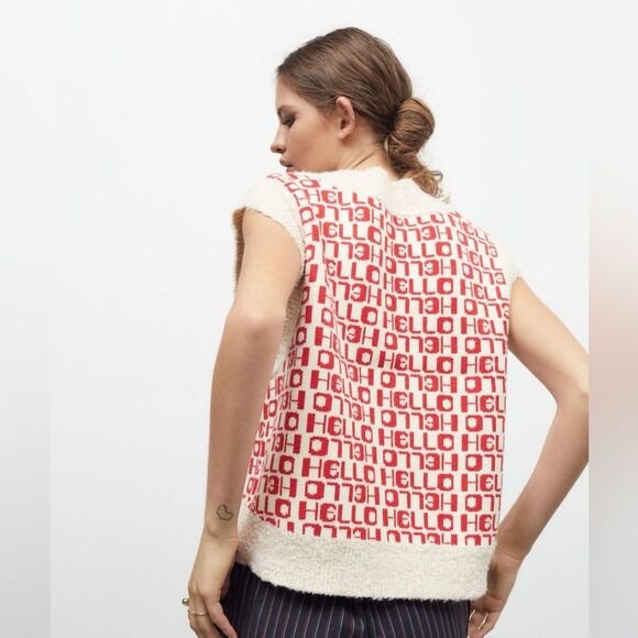 Urban Outfitters Jordie Jacquard Sweater Vest in Red Multi Hello Print M NWOT - Picture 7 of 12